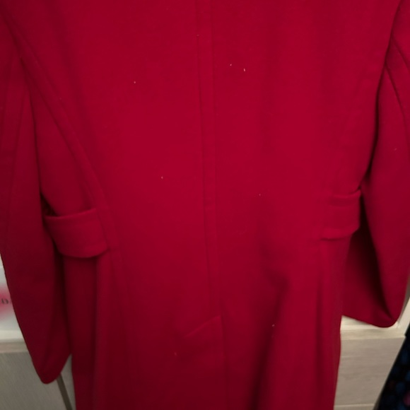 Red peacoat - Picture 6 of 7